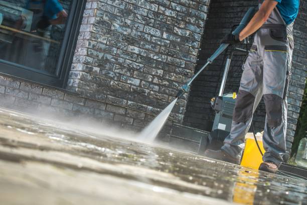 Best Pool Deck Cleaning  in Franklin, CA